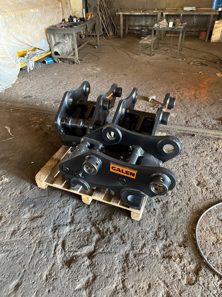 Hitachi ZX350 Quick Coupler - מצמד מהיר עבור מחפר סורק: תמונה 2 Hitachi ZX350 Quick Coupler - מצמד מהיר עבור מחפר סורק: תמונה 2