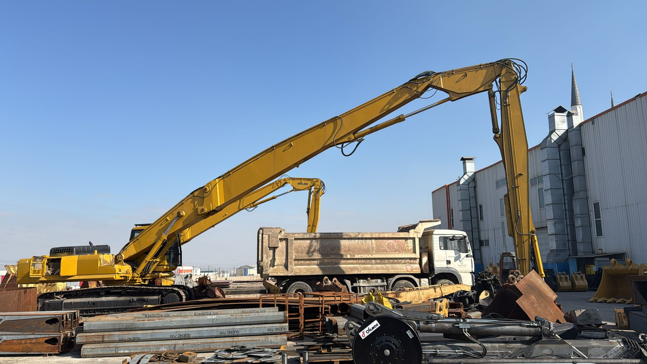 KOMATSU PC450 27meters Demolition Machine - מחפר הריסה: תמונה 1 KOMATSU PC450 27meters Demolition Machine - מחפר הריסה: תמונה 1