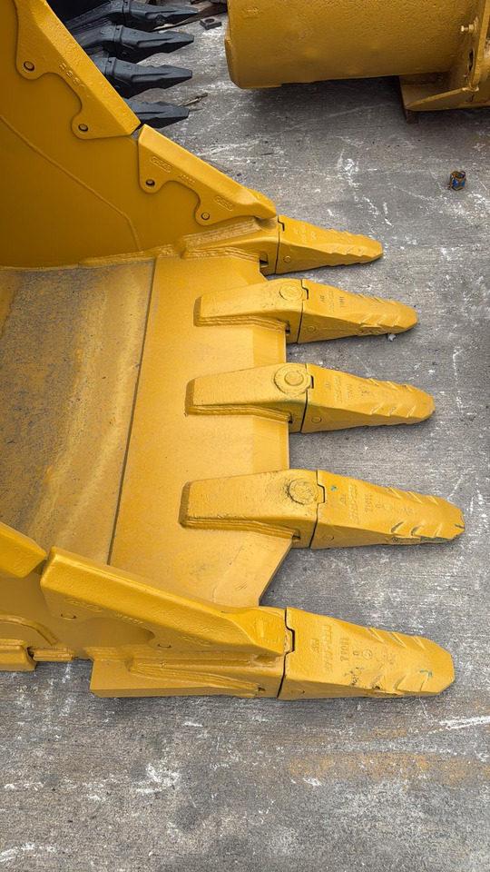 Komatsu PC350 Heavy Duty Bucket - דלי מחפר עבור מחפר סורק: תמונה 5 Komatsu PC350 Heavy Duty Bucket - דלי מחפר עבור מחפר סורק: תמונה 5