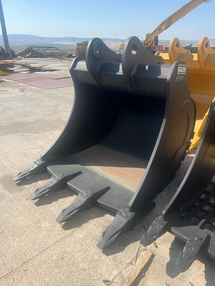 Sumitomo SH350 Bucket from stock - דלי מחפר עבור מחפר סורק: תמונה 2 Sumitomo SH350 Bucket from stock - דלי מחפר עבור מחפר סורק: תמונה 2