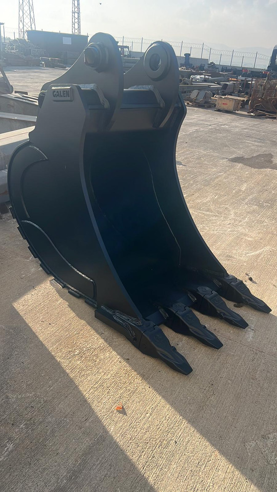 Volvo EC380 Channel Bucket - דלי מחפר עבור מחפר סורק: תמונה 1 Volvo EC380 Channel Bucket - דלי מחפר עבור מחפר סורק: תמונה 1