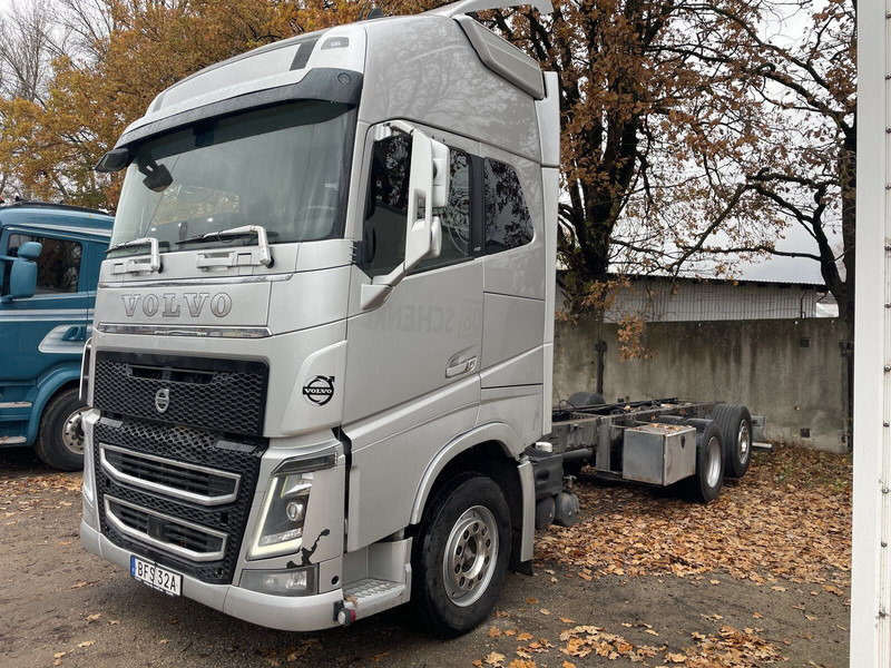 Volvo FH550 - משאית עם שלדת תא: תמונה 1 Volvo FH550 - משאית עם שלדת תא: תמונה 1