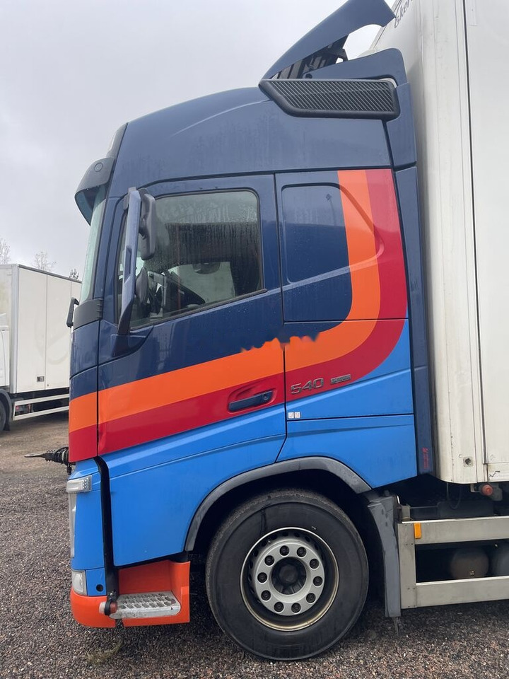 Volvo FH550 - משאית תיבה: תמונה 3 Volvo FH550 - משאית תיבה: תמונה 3
