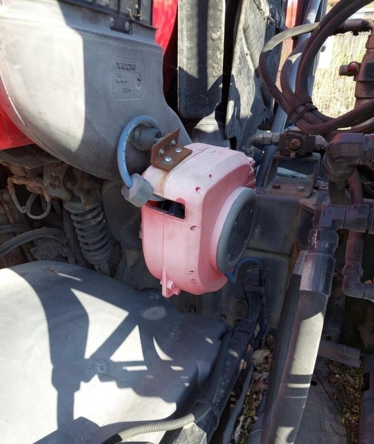 Volvo FM360 - מזהיר, משאית מנוף: תמונה 1 Volvo FM360 - מזהיר, משאית מנוף: תמונה 1