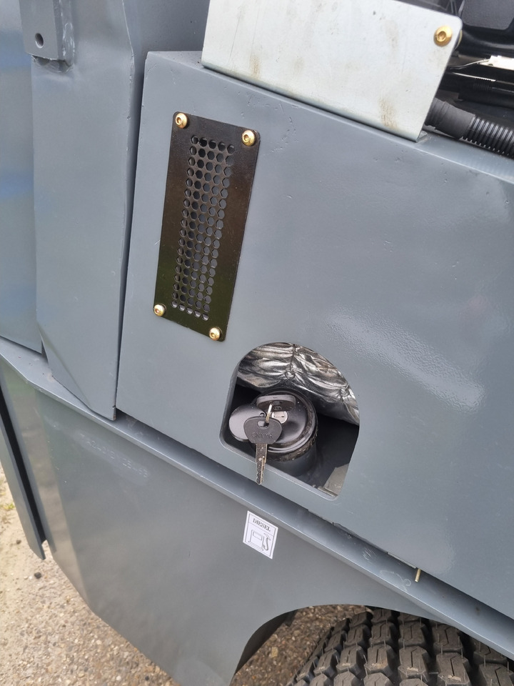 WCM L1460 - מעמיס גלגלים: תמונה 5 WCM L1460 - מעמיס גלגלים: תמונה 5