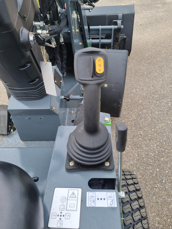 WCM L1460 - מעמיס גלגלים: תמונה 3 WCM L1460 - מעמיס גלגלים: תמונה 3