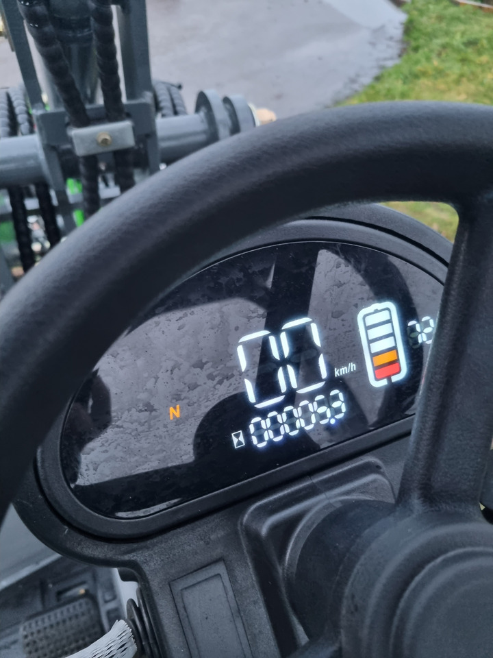 WCM L2110e E-Power - מעמיס גלגלים: תמונה 1 WCM L2110e E-Power - מעמיס גלגלים: תמונה 1