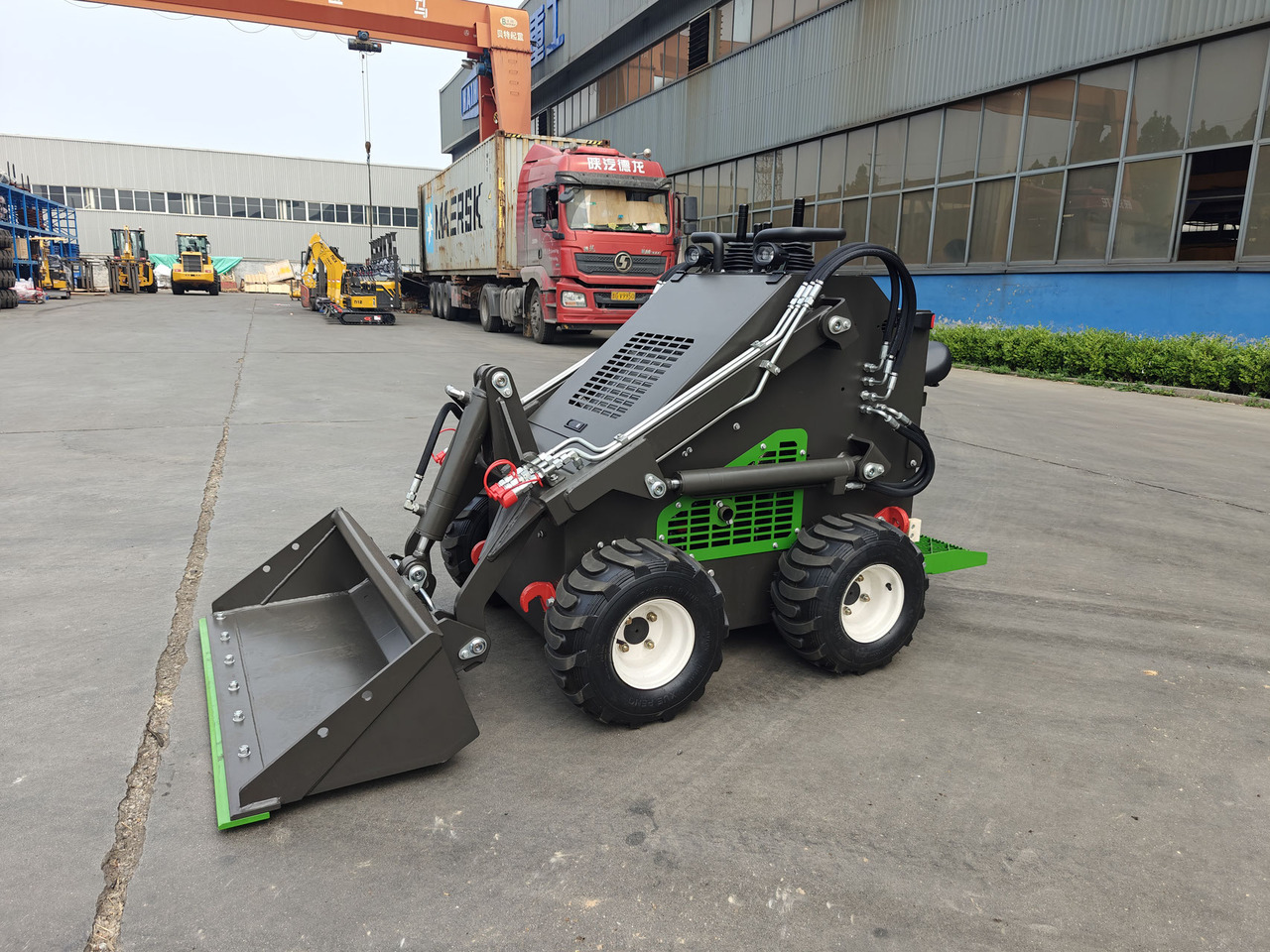 WCM-SL380 - מעמיס היגוי החלקה: תמונה 3 WCM-SL380 - מעמיס היגוי החלקה: תמונה 3