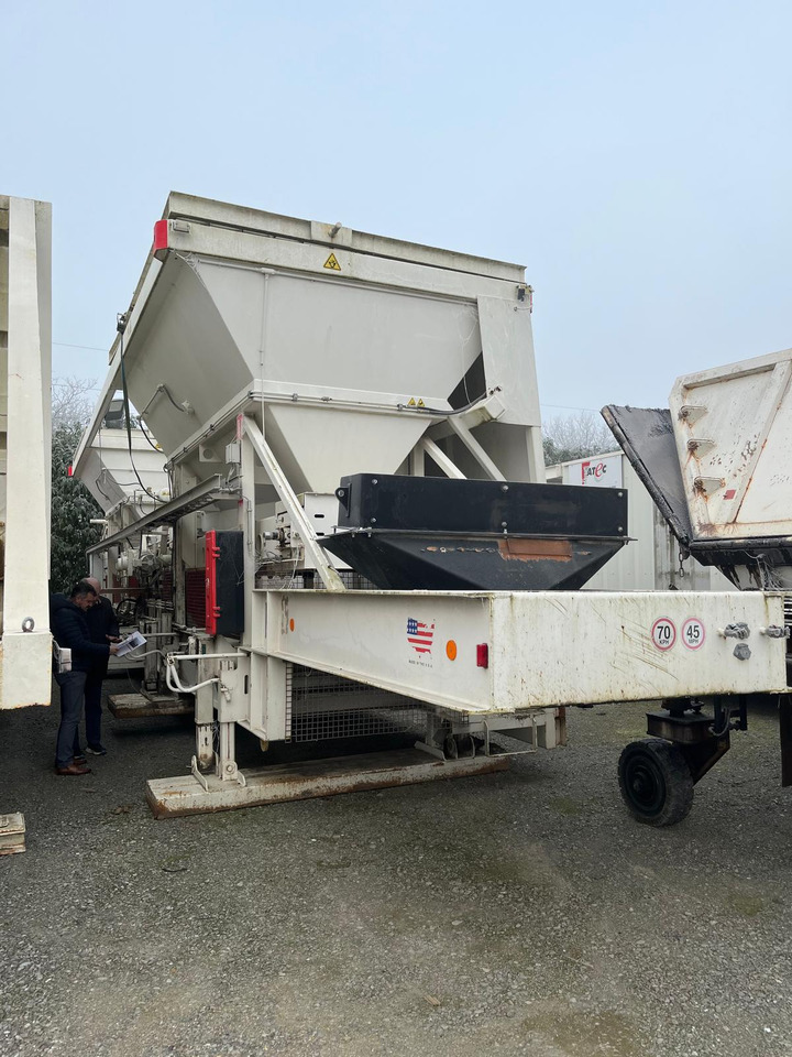 ASTEC - ERMONT MI 746 - מנחית אספלט: תמונה 1 ASTEC - ERMONT MI 746 - מנחית אספלט: תמונה 1