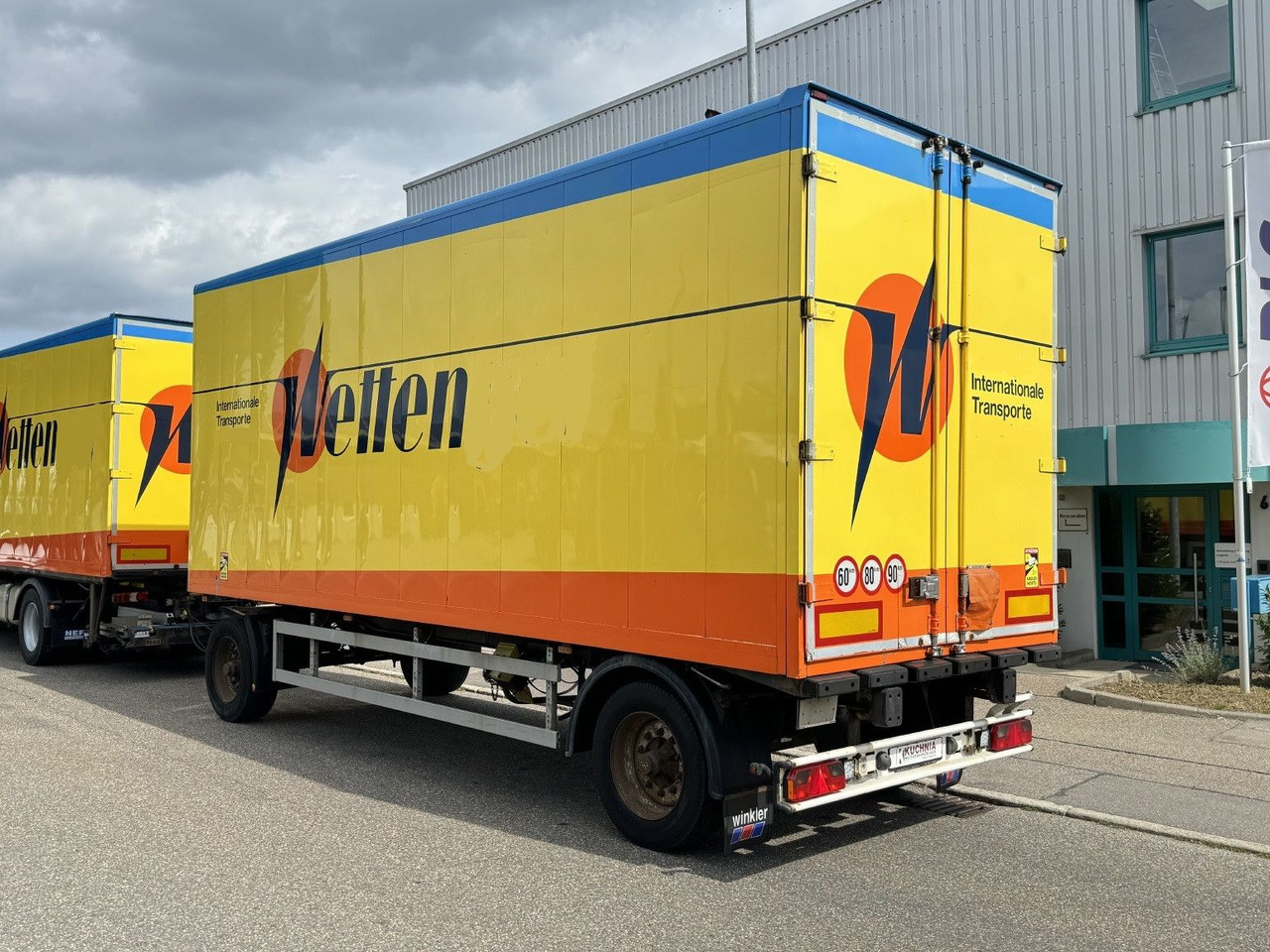 Bachert 14t Alu-Möbelkoffer 7,2m BPW Luft ZS - קרון נגרר בתיבה סגורה: תמונה 3 Bachert 14t Alu-Möbelkoffer 7,2m BPW Luft ZS - קרון נגרר בתיבה סגורה: תמונה 3