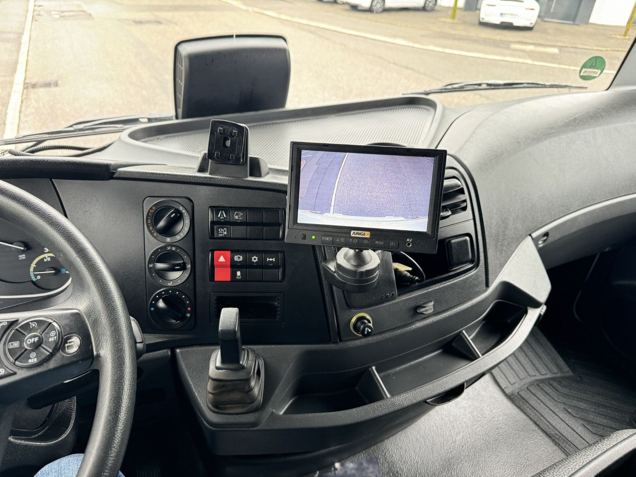 משאית תיבה Mercedes-Benz Atego 1221 L Koffer 6,1m LBW AHK Klima TOP: תמונה 16