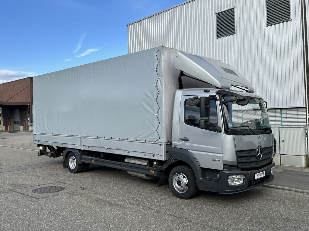 Mercedes-Benz Atego 823L Pritsche 7,2m LBW Klima Automatik - כלי רכב מסחרי עם וילונות צד: תמונה 1 Mercedes-Benz Atego 823L Pritsche 7,2m LBW Klima Automatik - כלי רכב מסחרי עם וילונות צד: תמונה 1