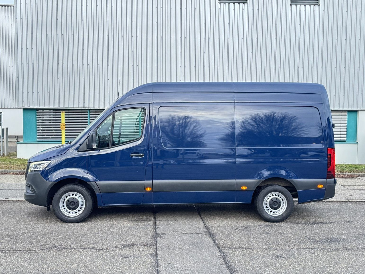 Mercedes-Benz Sprinter 317 CDI Kasten Hochdach 3-Sitze Klima - כלי רכב מסחרי עם לוח: תמונה 4 Mercedes-Benz Sprinter 317 CDI Kasten Hochdach 3-Sitze Klima - כלי רכב מסחרי עם לוח: תמונה 4