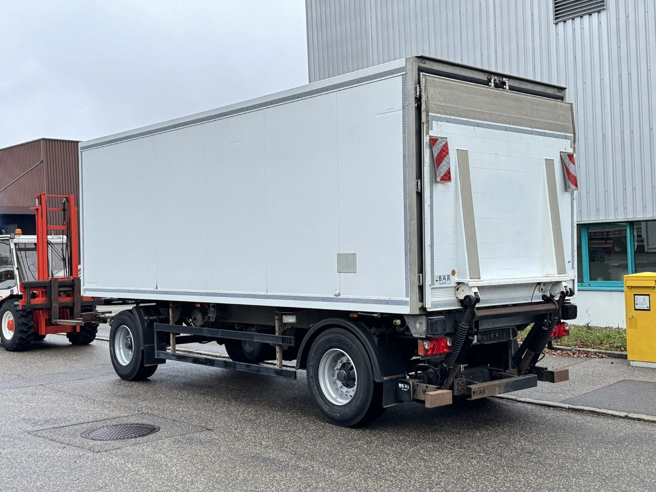 ROHR RAK/18 TK Tiefkühl MAXIMA 1000 Türen LBW 2t BPW - קרון נגרר עם קירור: תמונה 3 ROHR RAK/18 TK Tiefkühl MAXIMA 1000 Türen LBW 2t BPW - קרון נגרר עם קירור: תמונה 3