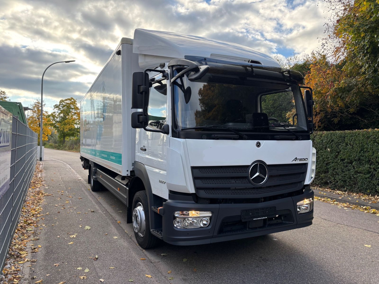 Mercedes-Benz Atego III 1227L, Euro-6, 2xAHK, Klima, Abbiegeas - משאית תיבה: תמונה 3 Mercedes-Benz Atego III 1227L, Euro-6, 2xAHK, Klima, Abbiegeas - משאית תיבה: תמונה 3