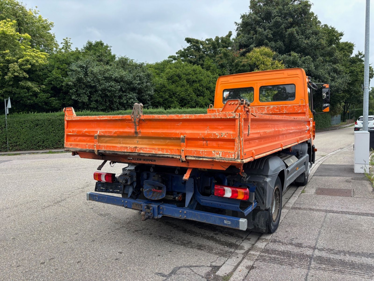 Mercedes-Benz Atego III 818, Euro-6, MEILER Dreiseitenkipper - מזהיר: תמונה 4 Mercedes-Benz Atego III 818, Euro-6, MEILER Dreiseitenkipper - מזהיר: תמונה 4