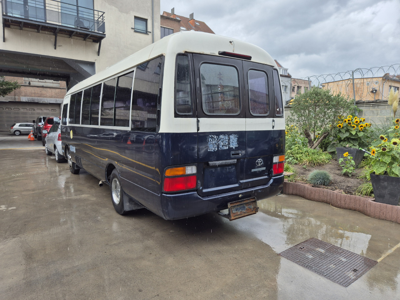 TOYOTA Coaster ... 30 places .. climatisé ....BELGIQUE - מיניבוס, כלי רכב מסחרי לנוסעים: תמונה 4 TOYOTA Coaster ... 30 places .. climatisé ....BELGIQUE - מיניבוס, כלי רכב מסחרי לנוסעים: תמונה 4