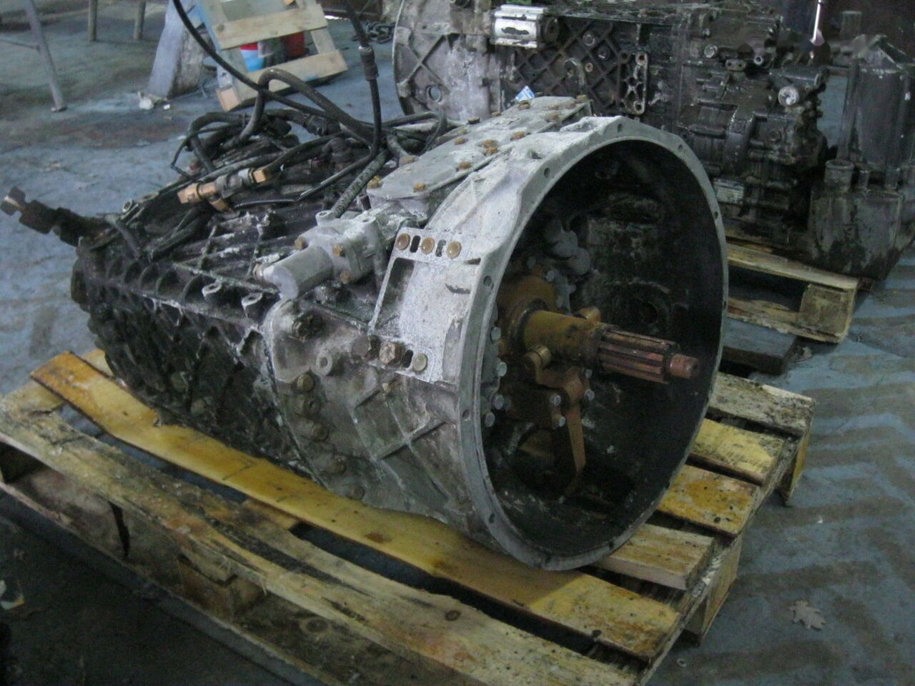 ZF 16S221 DAF XF 95 - תיבת הילוכים עבור משאית: תמונה 1 ZF 16S221 DAF XF 95 - תיבת הילוכים עבור משאית: תמונה 1