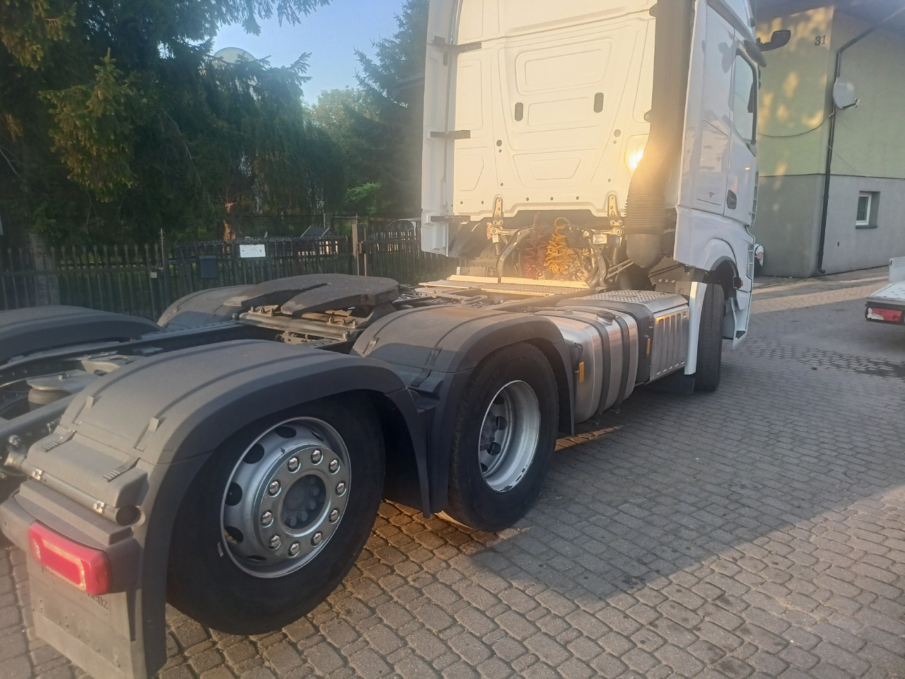 Mercedes-Benz Actros 2551 - יחידת טרקטור: תמונה 4 Mercedes-Benz Actros 2551 - יחידת טרקטור: תמונה 4