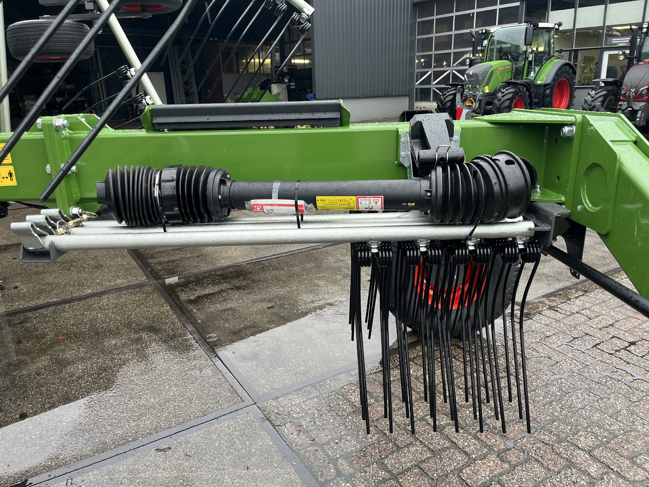 FENDT Former 880 - משדדה: תמונה 4 FENDT Former 880 - משדדה: תמונה 4