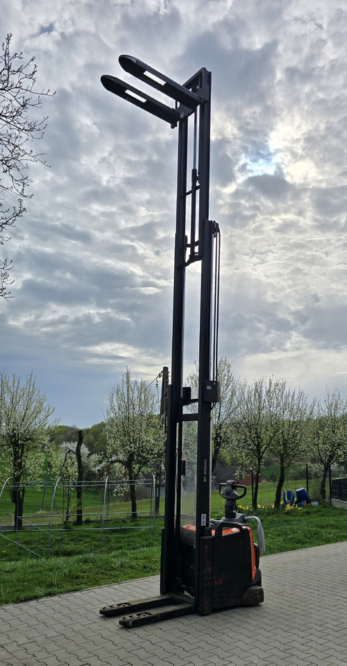 Toyota SPE 160L 6000mm initial lift wstępne podnoszenie triplex - מערים: תמונה 2 Toyota SPE 160L 6000mm initial lift wstępne podnoszenie triplex - מערים: תמונה 2