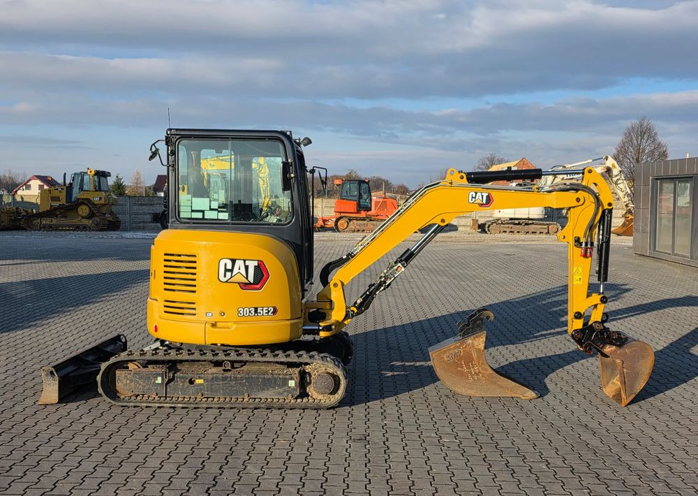 Caterpillar 303.5E2 CR, 2021 ROK, 1100 MTH - מיני מחפר: תמונה 2 Caterpillar 303.5E2 CR, 2021 ROK, 1100 MTH - מיני מחפר: תמונה 2