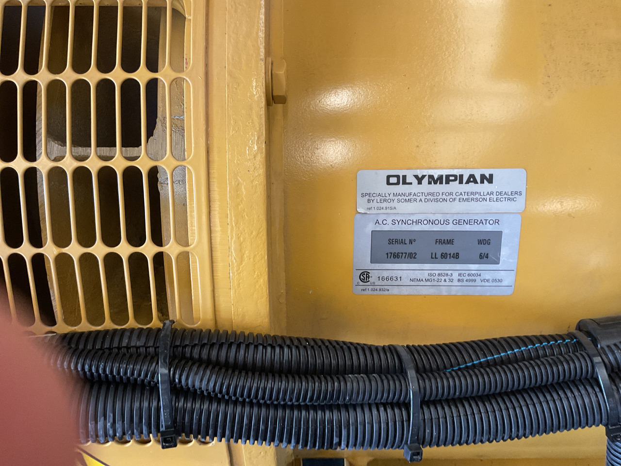 Caterpillar C13, 400KVA Generator. Like brand new. - ערכת גנרטורים: תמונה 4 Caterpillar C13, 400KVA Generator. Like brand new. - ערכת גנרטורים: תמונה 4