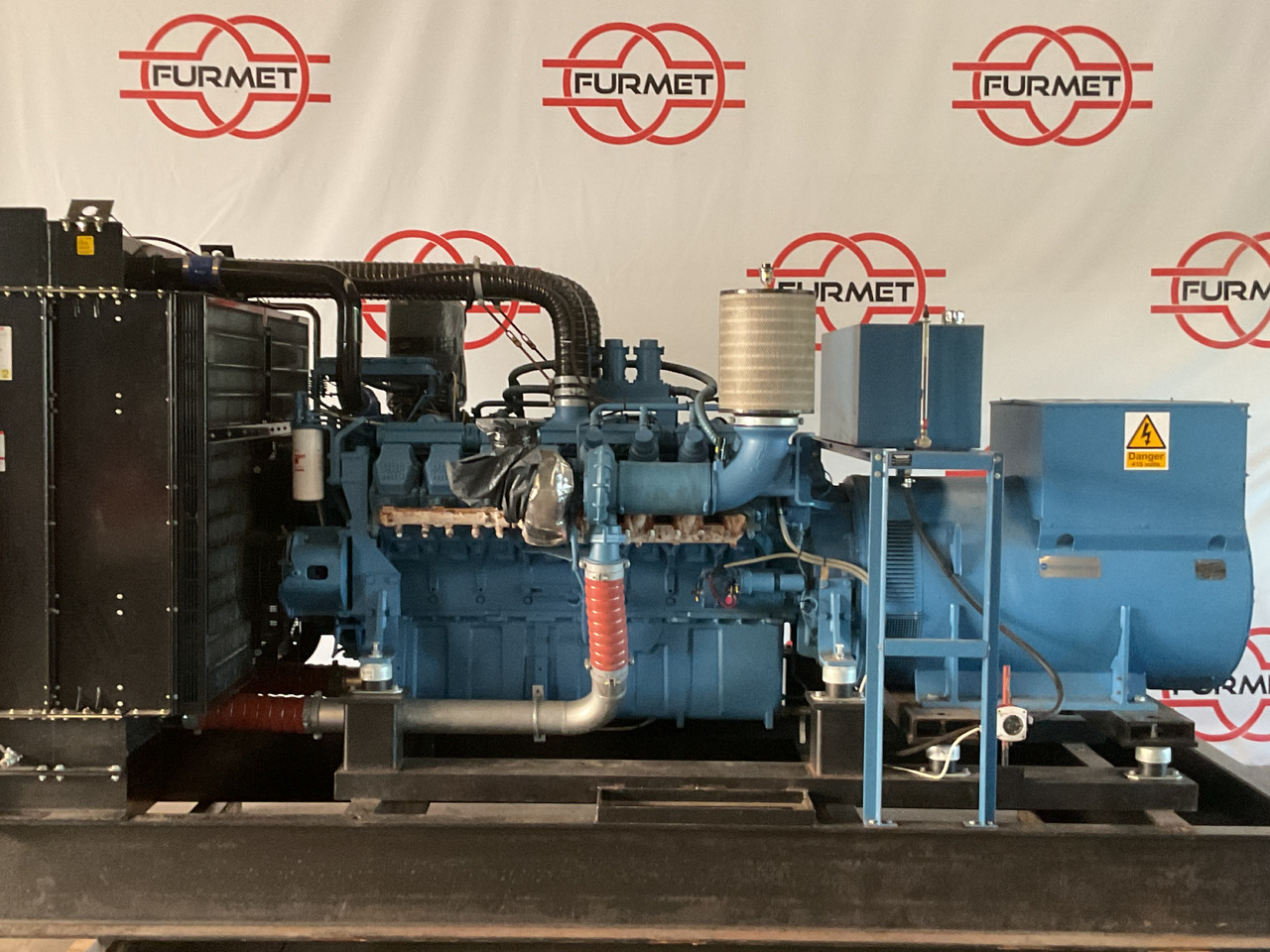 MTU 16V2000, 900KVA generatorset. Like brand new. Low standby hours - ערכת גנרטורים: תמונה 1 MTU 16V2000, 900KVA generatorset. Like brand new. Low standby hours - ערכת גנרטורים: תמונה 1