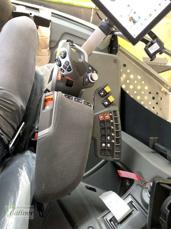 מקצרת קומבינה CLAAS Lexion 5400 Model C831...: תמונה 8