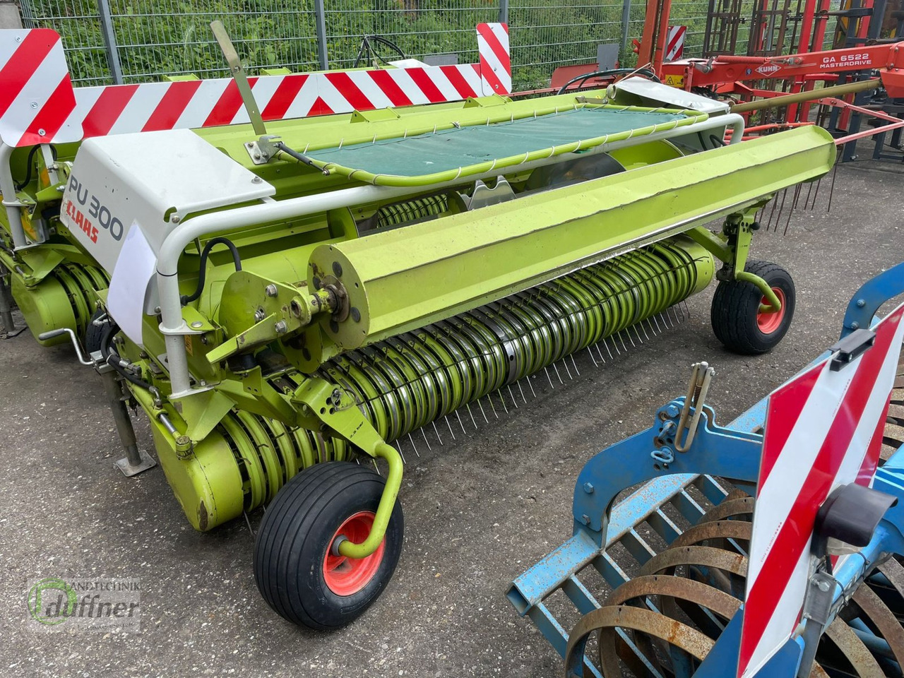 CLAAS PU 300 HD - צרופת מקצרת מספוא: תמונה 1 CLAAS PU 300 HD - צרופת מקצרת מספוא: תמונה 1