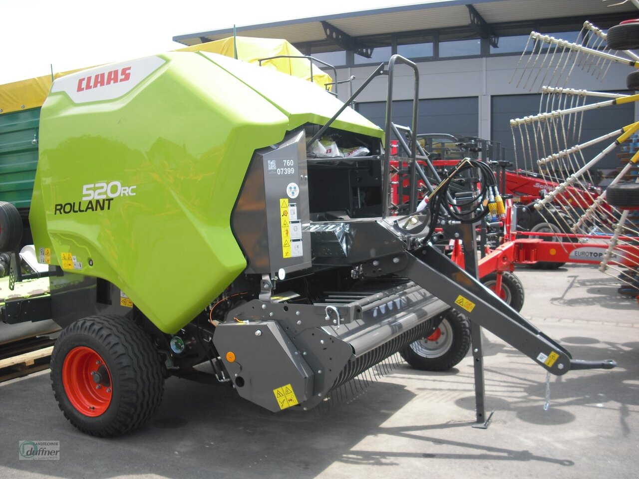 CLAAS ROLLANT 520 RC - מכונת צרור עגולה: תמונה 1 CLAAS ROLLANT 520 RC - מכונת צרור עגולה: תמונה 1