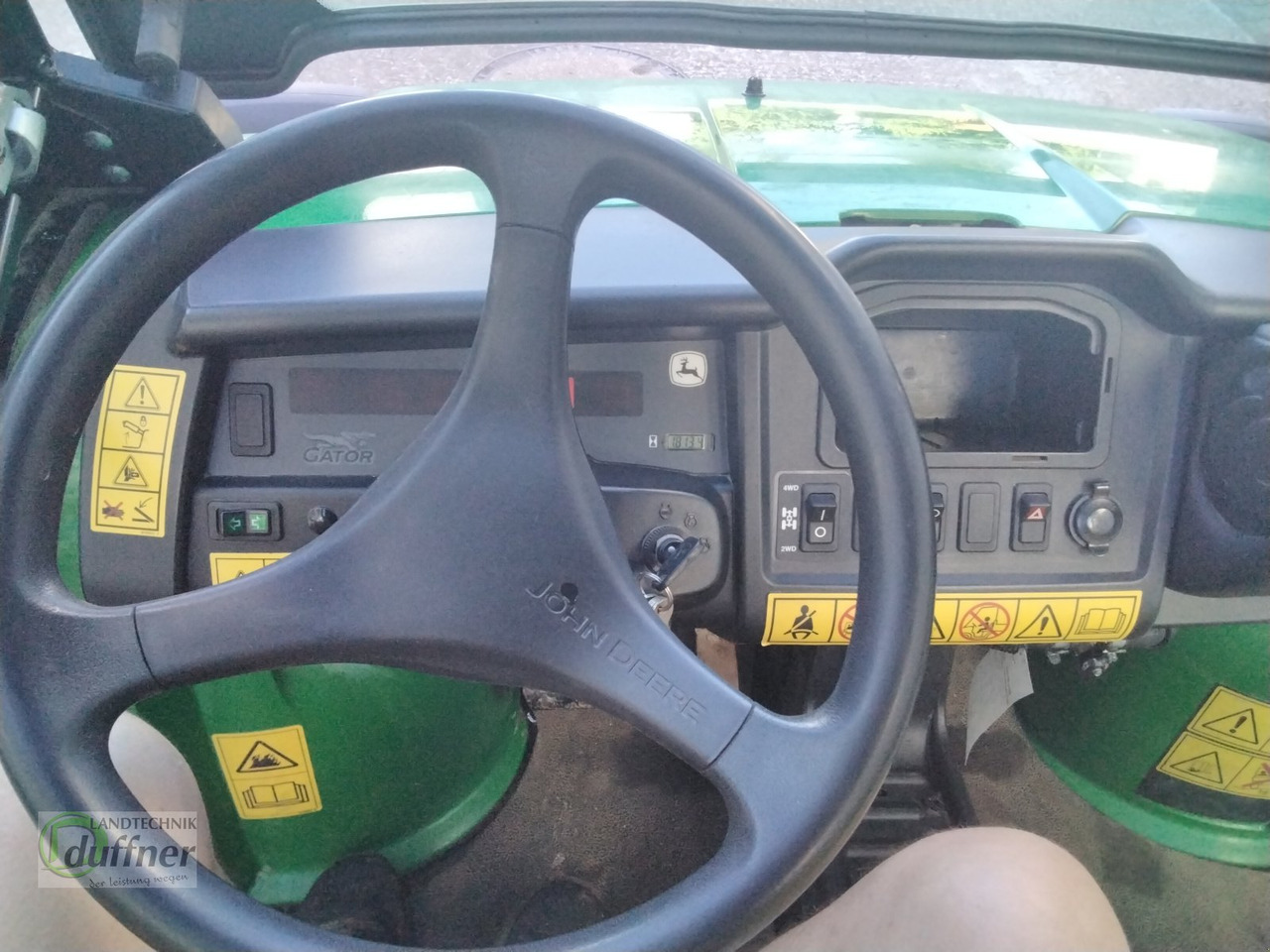 John Deere Gator 4X2 - רכב שטח/ טרקטורון: תמונה 5 John Deere Gator 4X2 - רכב שטח/ טרקטורון: תמונה 5