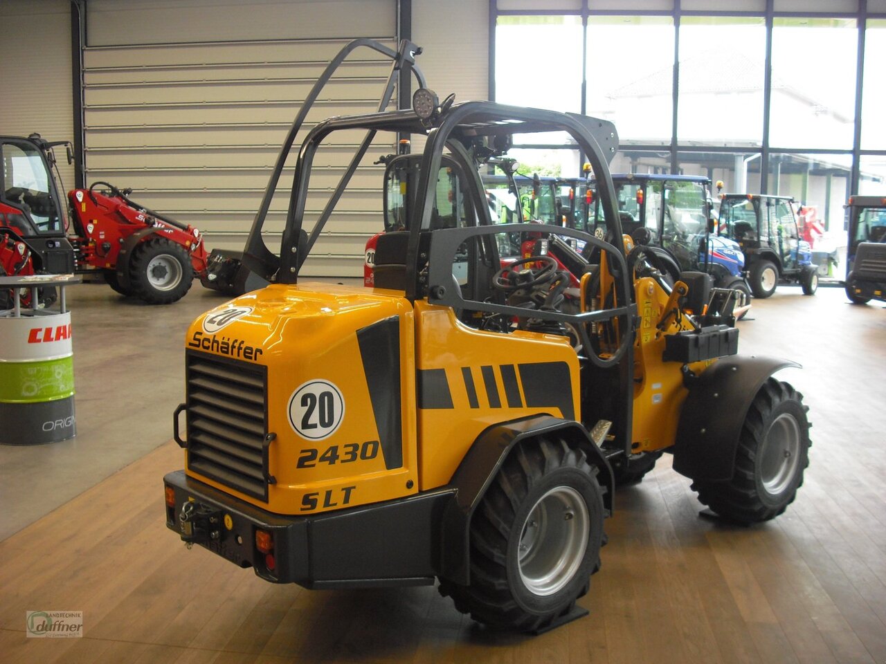 Schäffer 2430 SLT - מעמיס קומפקטי: תמונה 3 Schäffer 2430 SLT - מעמיס קומפקטי: תמונה 3