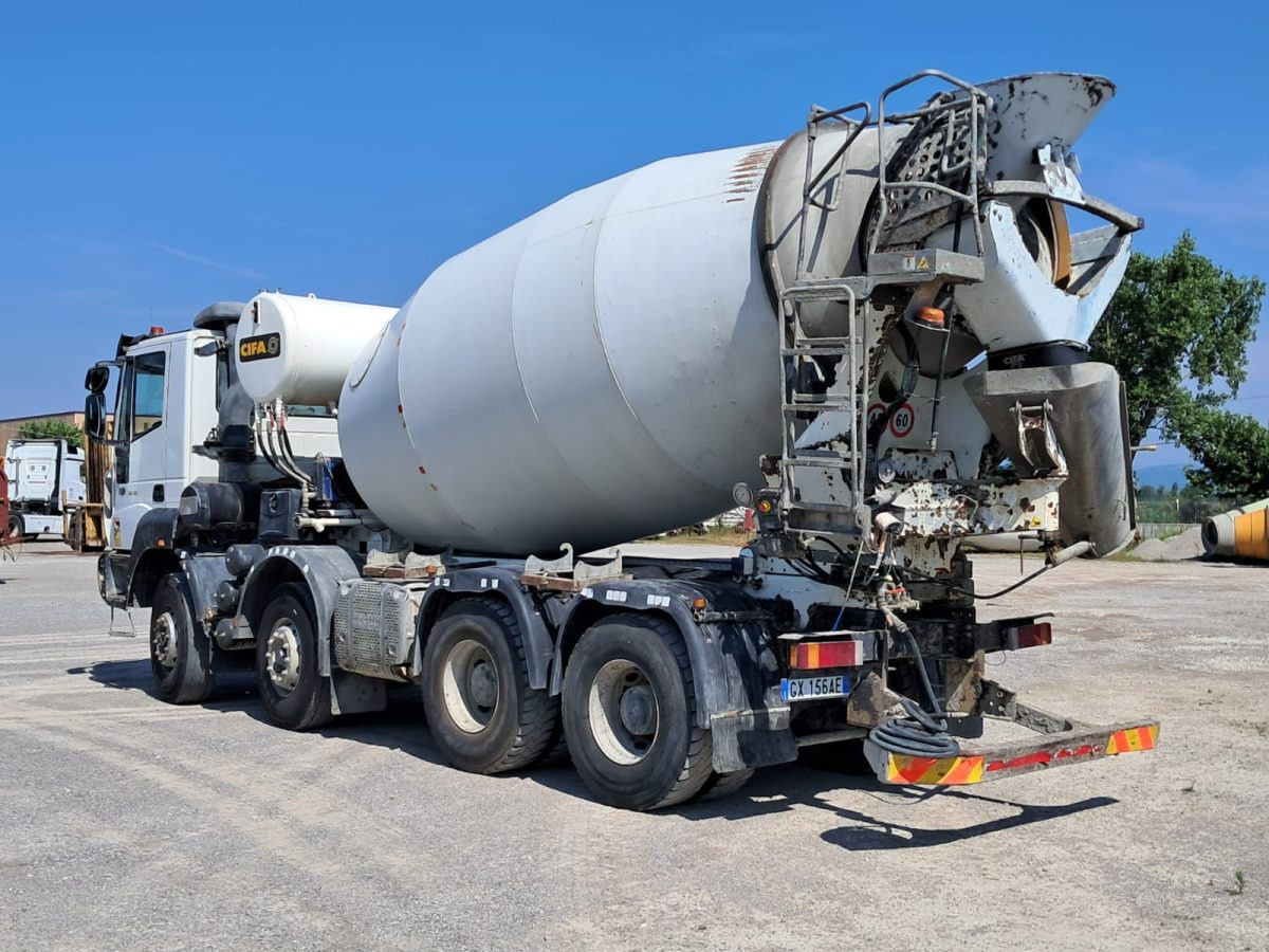 ASTRA HD9 8450 CIFA RY1300 - משאית מערבלת בטון: תמונה 4 ASTRA HD9 8450 CIFA RY1300 - משאית מערבלת בטון: תמונה 4