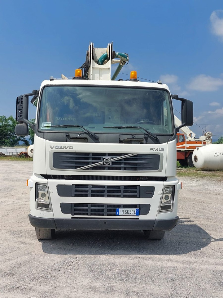 VOLVO FM12 380 COIME 36M - משאית משאבת בטון: תמונה 3 VOLVO FM12 380 COIME 36M - משאית משאבת בטון: תמונה 3
