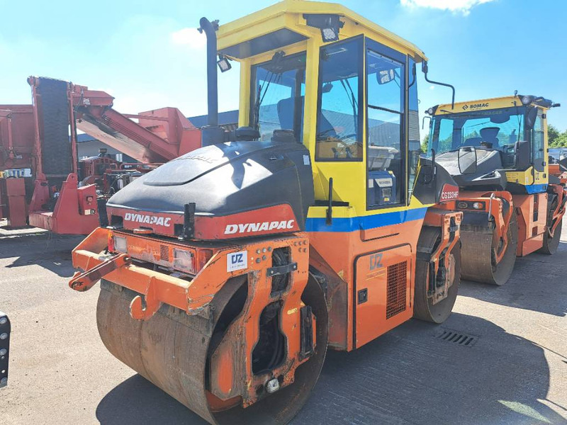 Dynapac CG 233 HF - רולר: תמונה 1 Dynapac CG 233 HF - רולר: תמונה 1