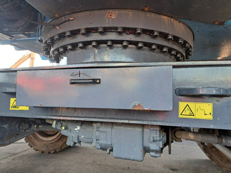 מטפל בפסולת/ תעשייתי עבור הובלה של אשפה Fuchs MHL 331: תמונה 11