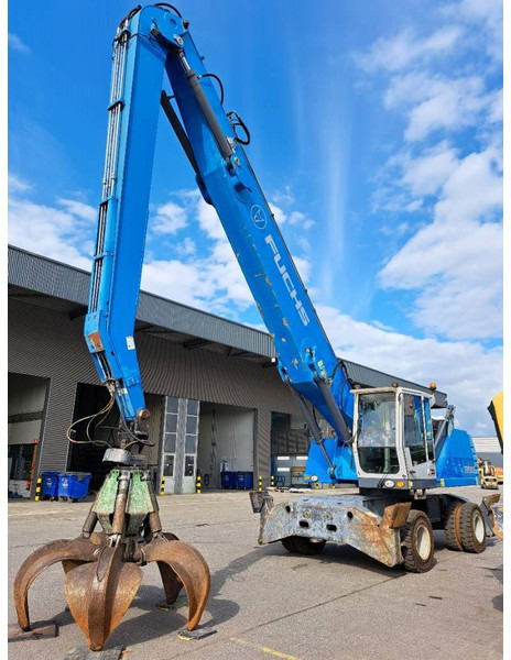 Fuchs MHL350E + Polyp - מטפל בפסולת/ תעשייתי: תמונה 2 Fuchs MHL350E + Polyp - מטפל בפסולת/ תעשייתי: תמונה 2