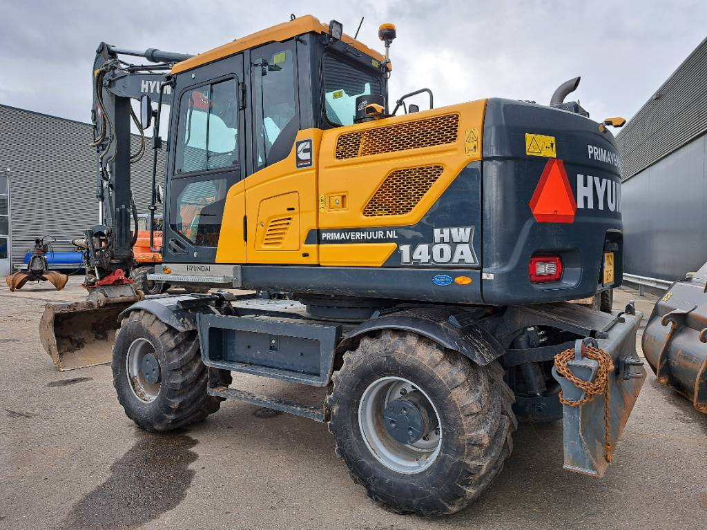 Hyundai HW140A + Tiltrotator - מחפר גלגלים: תמונה 2 Hyundai HW140A + Tiltrotator - מחפר גלגלים: תמונה 2