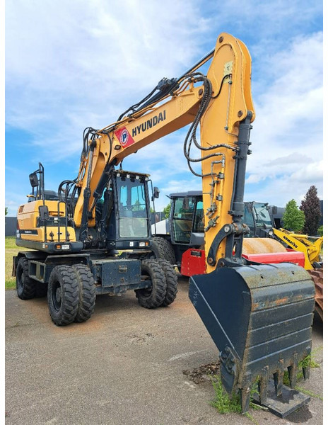 Hyundai HW140 - מחפר גלגלים: תמונה 5 Hyundai HW140 - מחפר גלגלים: תמונה 5