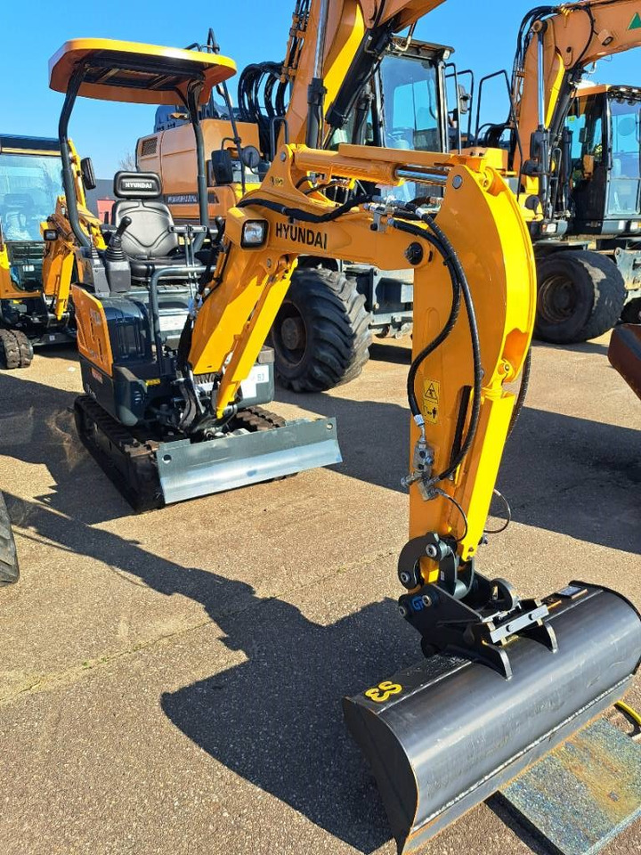 Hyundai R17Z-9AK - מיני מחפר: תמונה 4 Hyundai R17Z-9AK - מיני מחפר: תמונה 4