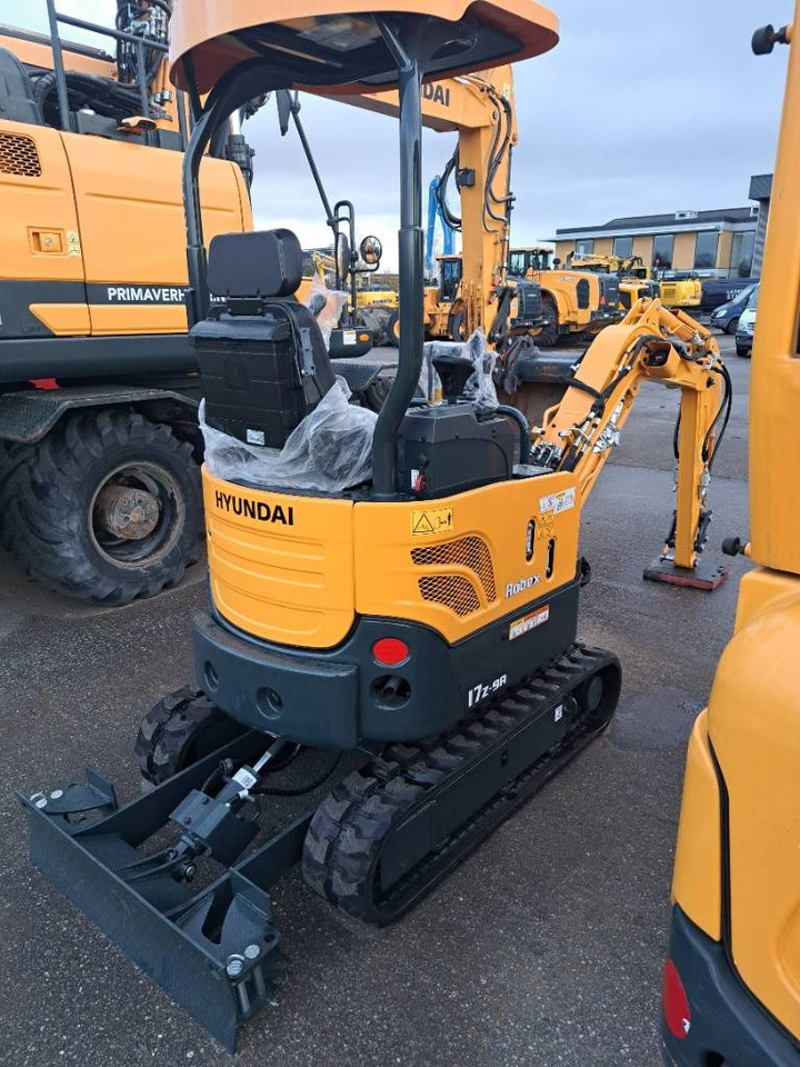 Hyundai R17Z-9AK - מיני מחפר: תמונה 2 Hyundai R17Z-9AK - מיני מחפר: תמונה 2