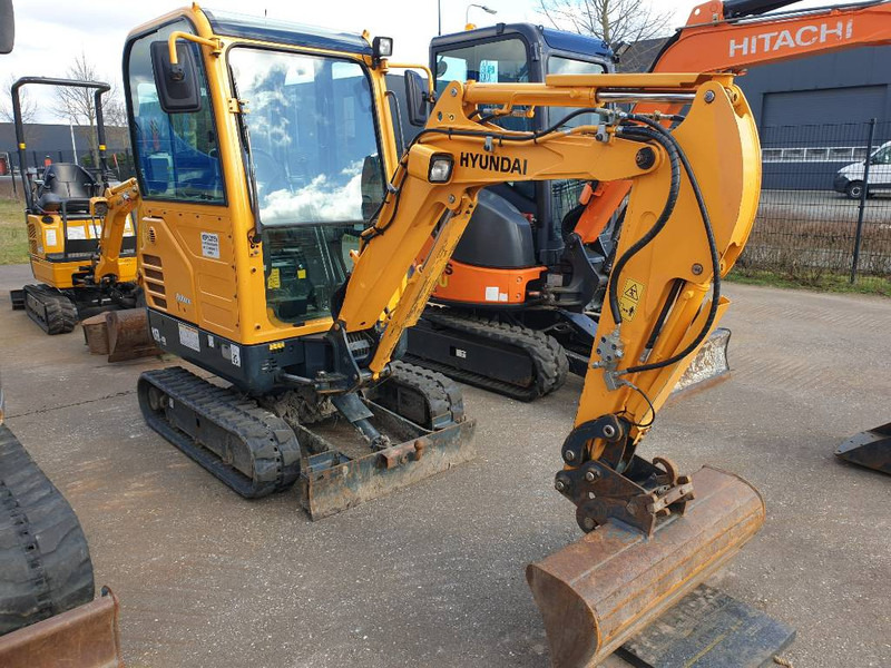 Hyundai R18-9 - מיני מחפר: תמונה 2 Hyundai R18-9 - מיני מחפר: תמונה 2