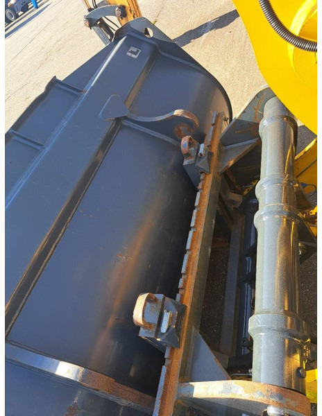 Komatsu WA 100 M-8 - מעמיס גלגלים: תמונה 5 Komatsu WA 100 M-8 - מעמיס גלגלים: תמונה 5