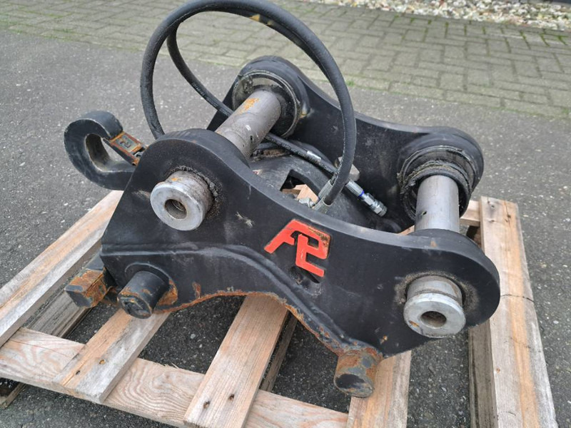 Pladdet CW10 hydraulick Quic Coupler HX85A - מצמד מהיר עבור מכונת בנייה: תמונה 1 Pladdet CW10 hydraulick Quic Coupler HX85A - מצמד מהיר עבור מכונת בנייה: תמונה 1