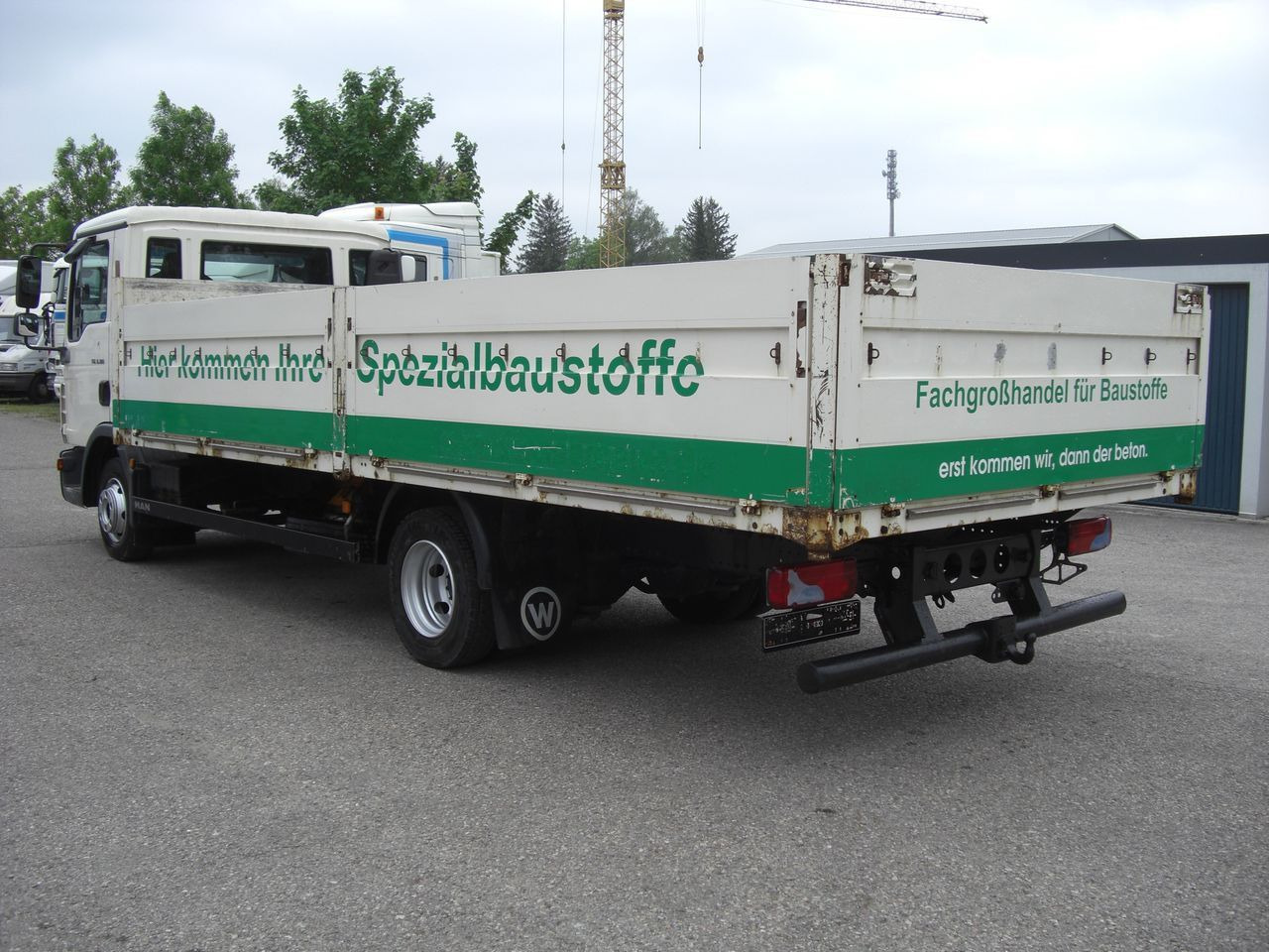 MAN 8180L Baustoffpritsche MAN 8180L Baustoffpritsche - כלי רכב מסחרי במיטה שטוחה: תמונה 4 MAN 8180L Baustoffpritsche MAN 8180L Baustoffpritsche - כלי רכב מסחרי במיטה שטוחה: תמונה 4