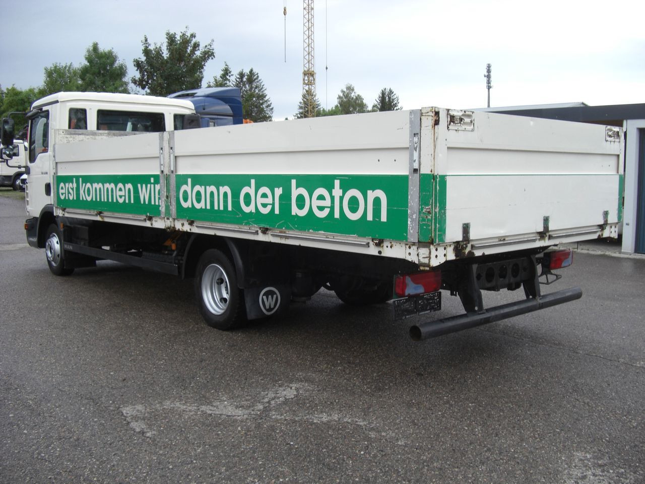 MAN 8180L Pritsche MAN 8180L Pritsche - כלי רכב מסחרי במיטה שטוחה: תמונה 4 MAN 8180L Pritsche MAN 8180L Pritsche - כלי רכב מסחרי במיטה שטוחה: תמונה 4