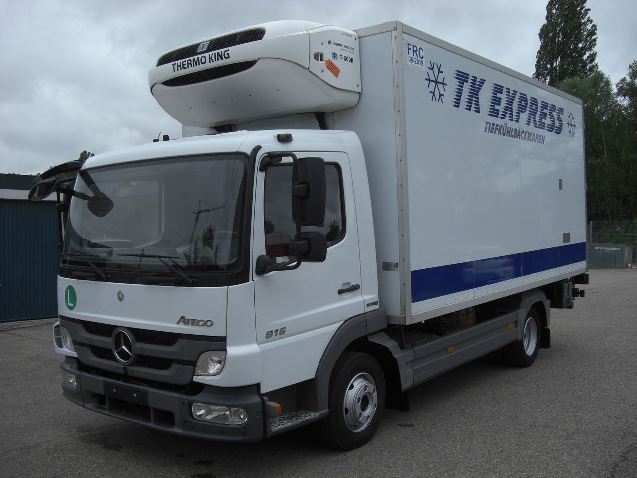 Mercedes-Benz 816 / Tiefkühler / LBW Mercedes-Benz 816 / Tiefkühler / LBW - כלי רכב מסחרי לקירור: תמונה 1 Mercedes-Benz 816 / Tiefkühler / LBW Mercedes-Benz 816 / Tiefkühler / LBW - כלי רכב מסחרי לקירור: תמונה 1