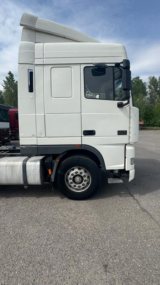 DAF XF 95 Tractor unit - יחידת טרקטור: תמונה 3 DAF XF 95 Tractor unit - יחידת טרקטור: תמונה 3