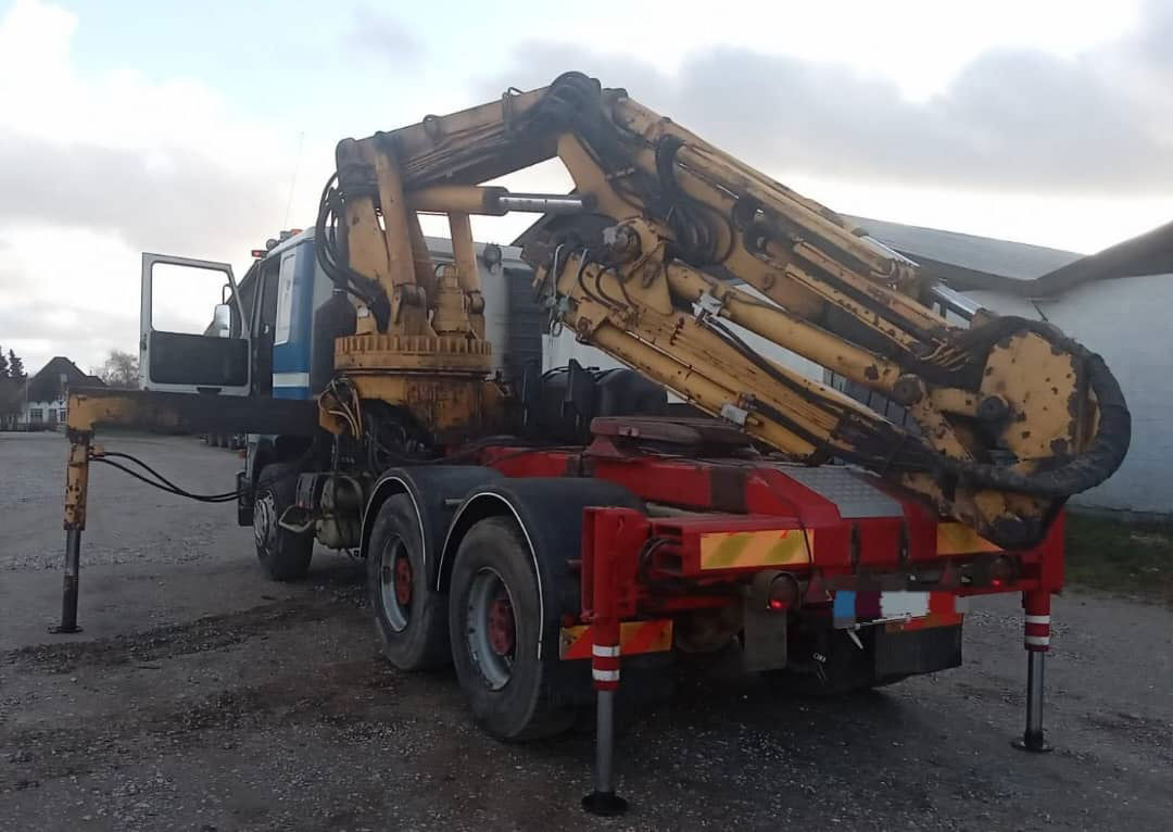 Scania R143-450 V8 Tractor unit with crane - יחידת טרקטור: תמונה 4 Scania R143-450 V8 Tractor unit with crane - יחידת טרקטור: תמונה 4